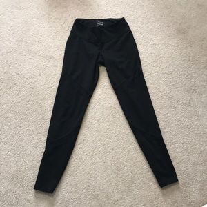 Old navy mid rise leggings.